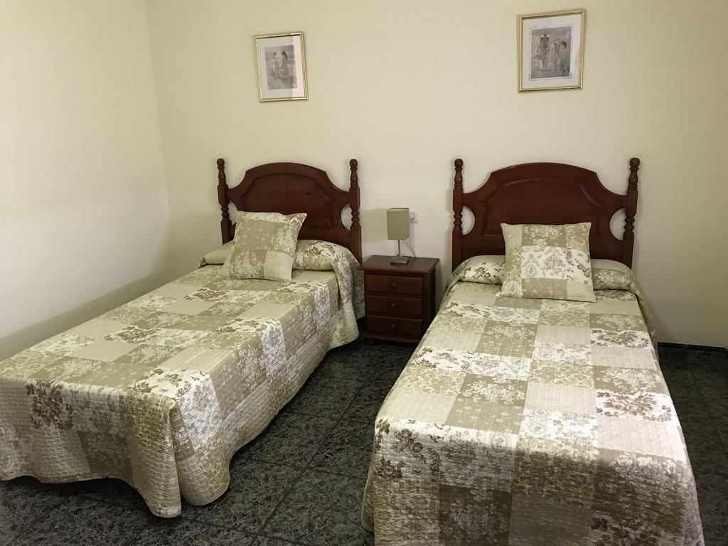 Hostal El Violi カルドナ エクステリア 写真