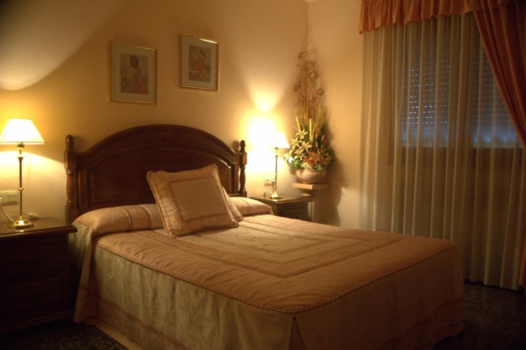 Hostal El Violi カルドナ 部屋 写真